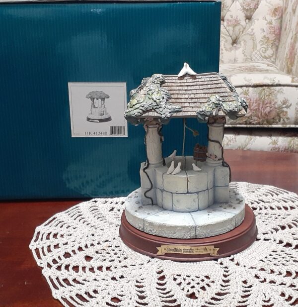 41248 1028715 Snow White's Wishing Well Snow White's Wishing Well